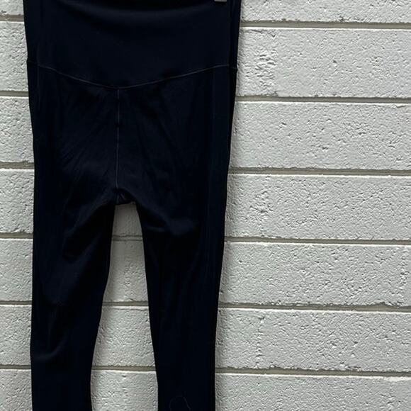 Aerie Offline Black Flare Leggings size M - Picture 6 of 8